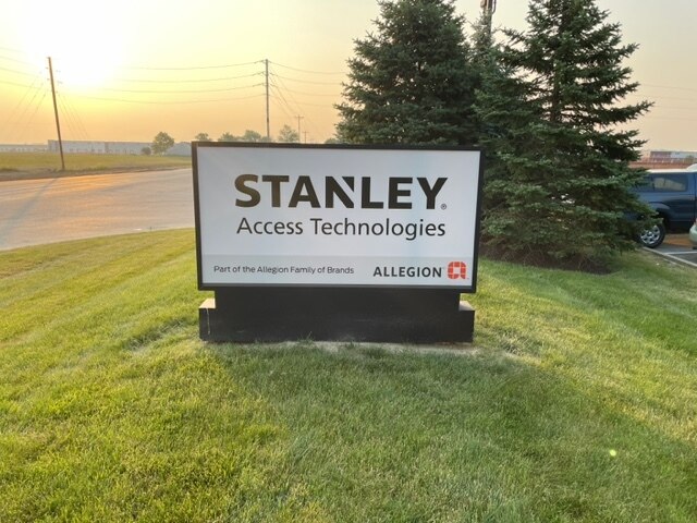 img_4794.jpg stanley access technologies office sign