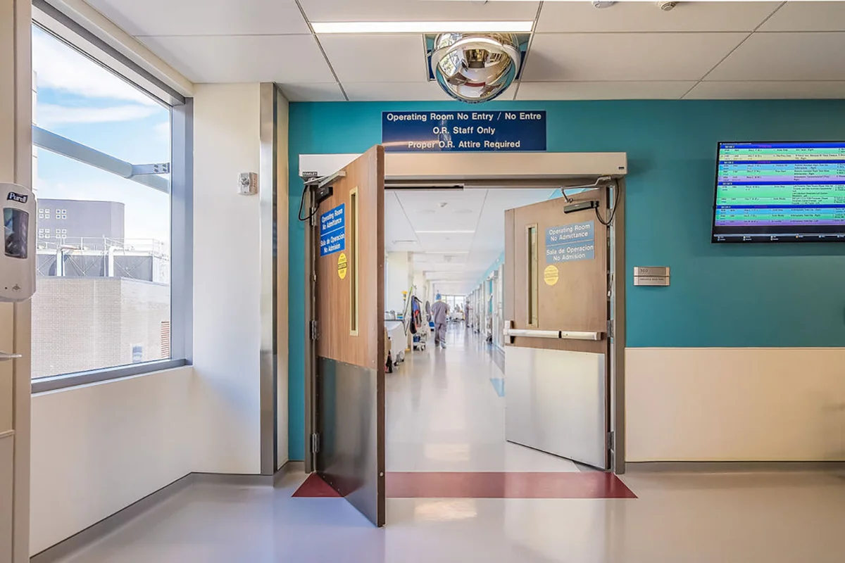 stanleyaccesstechnologieshhbonecenterdoors-16.webp Swing Door Operators for Healthcare