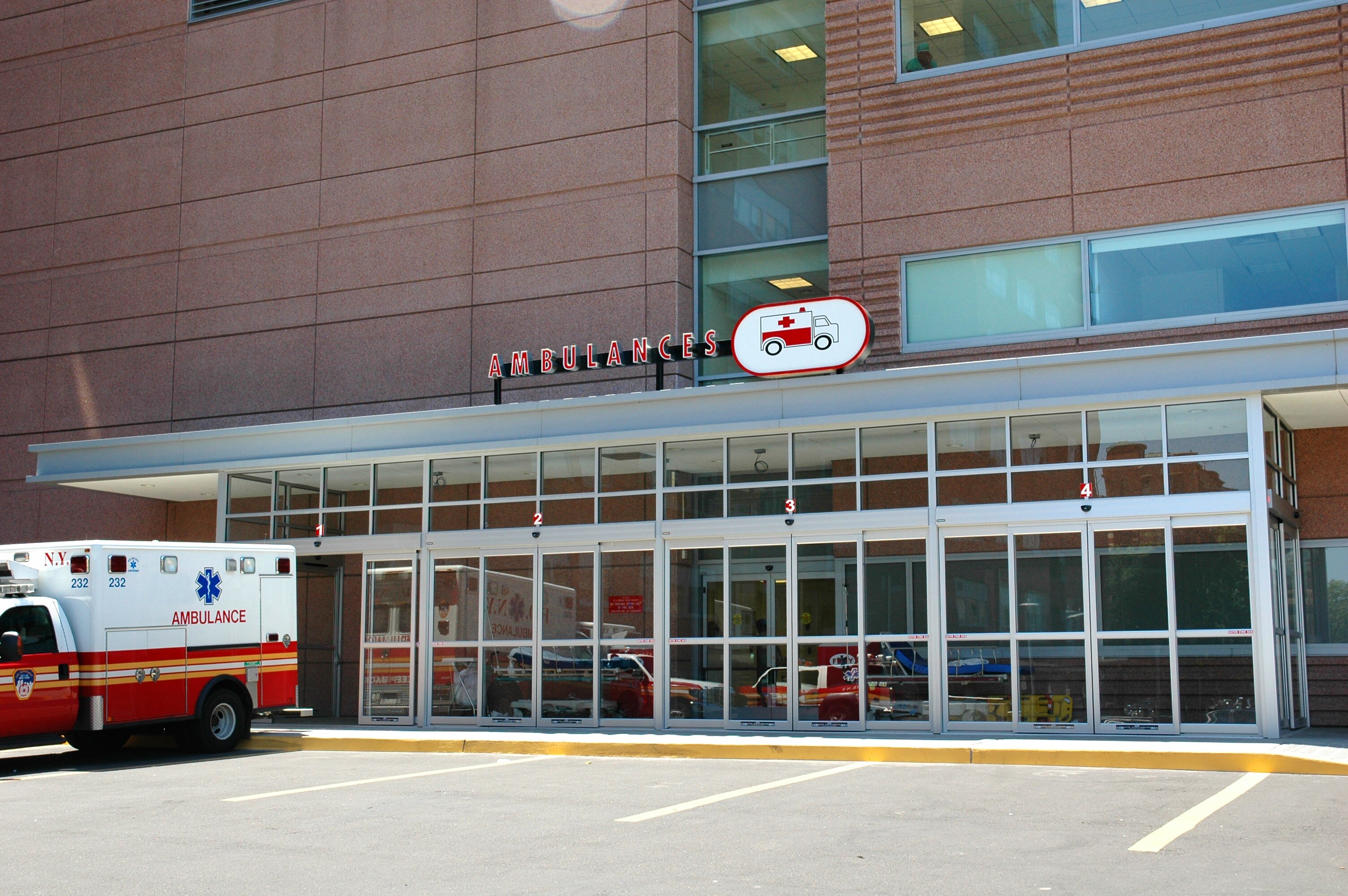 entrances_dura-glide.jpg automatic doors of emergency room entrance