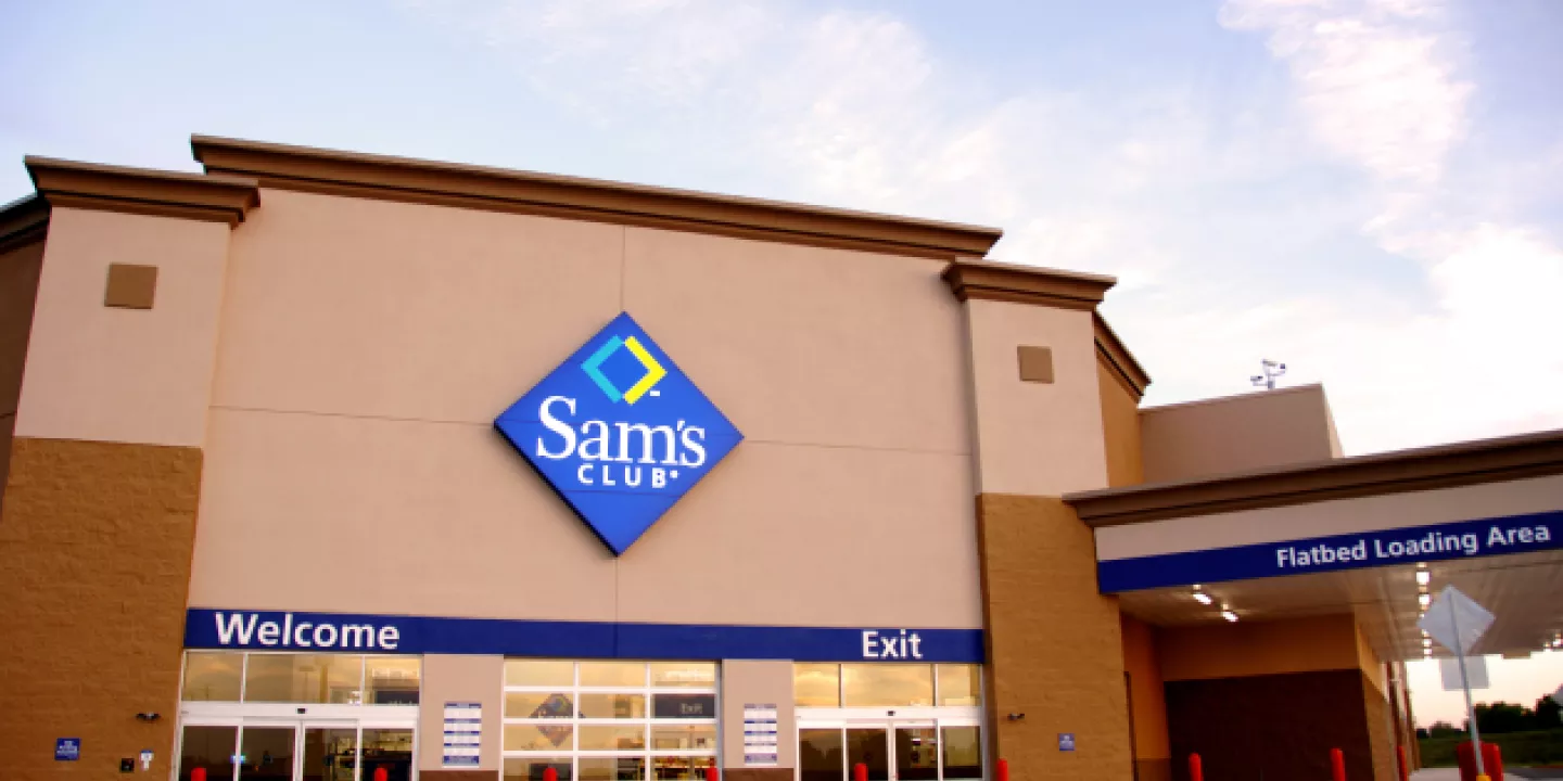 Front of Sam's Club building.