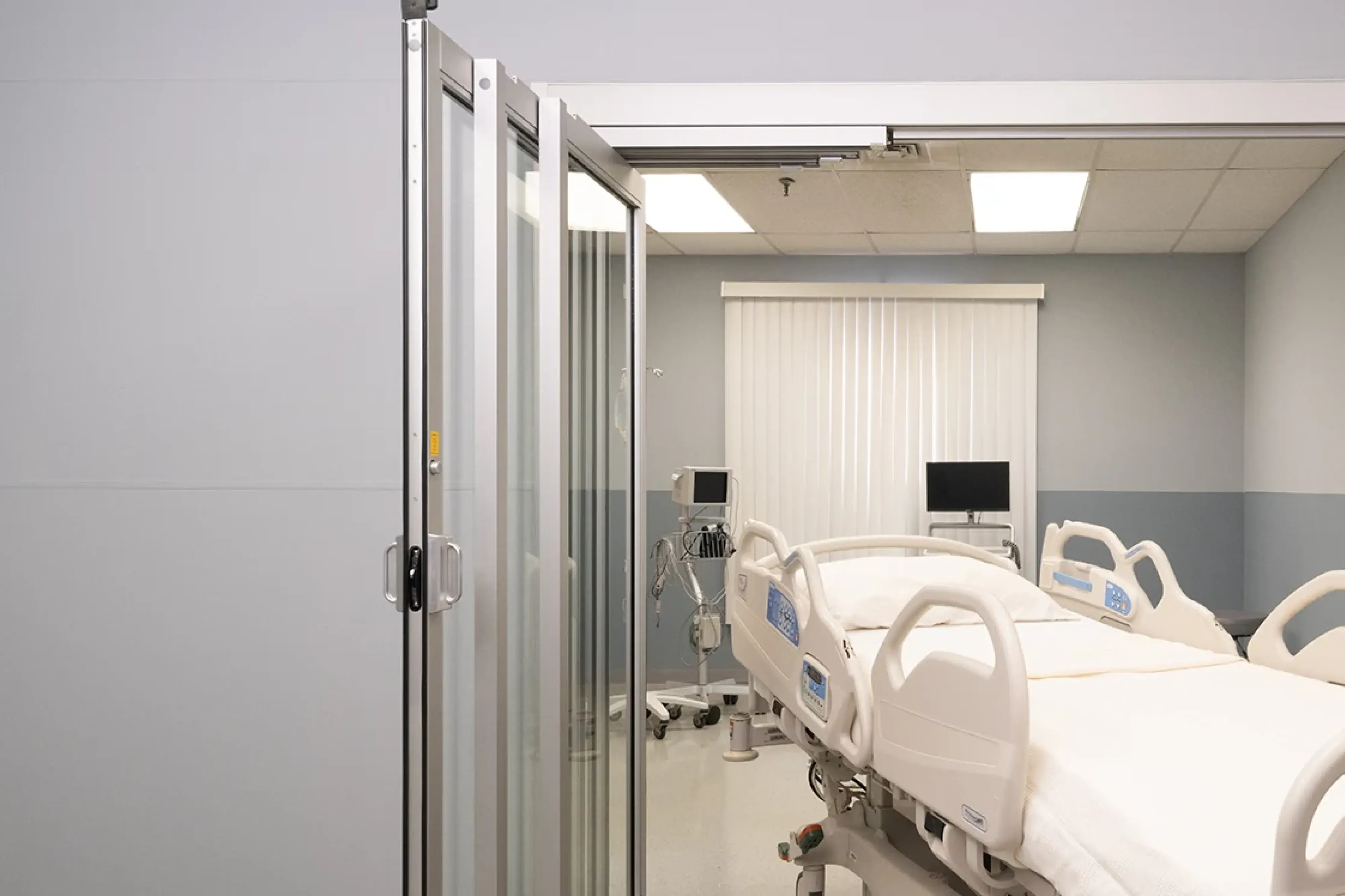 ProCare™ 8500 ICU Door