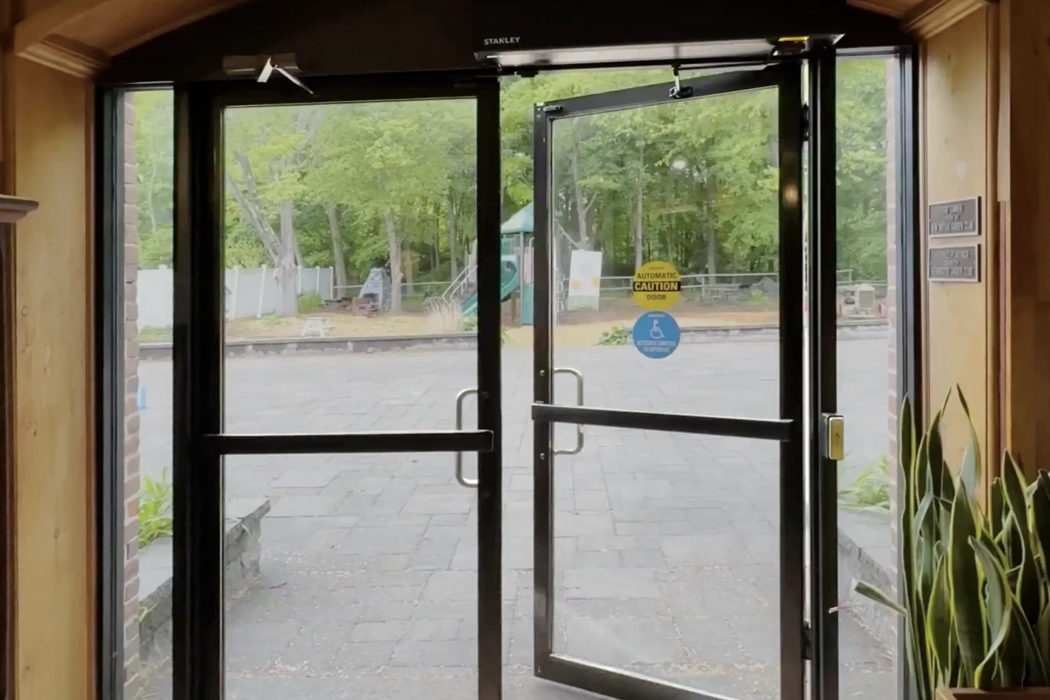 Automated swing door opener - M-Force