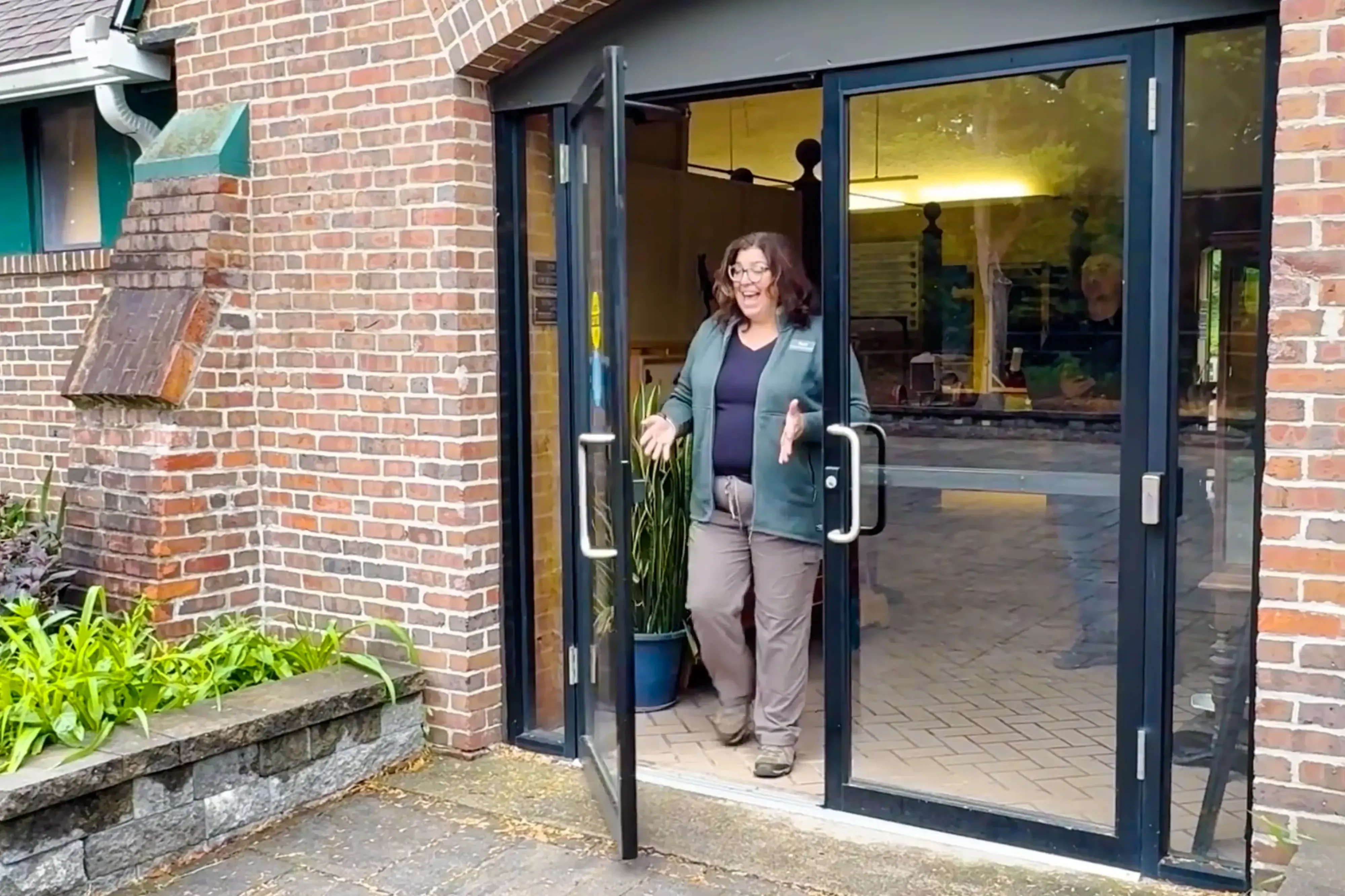 Hungerford Nature Center gets new door operator