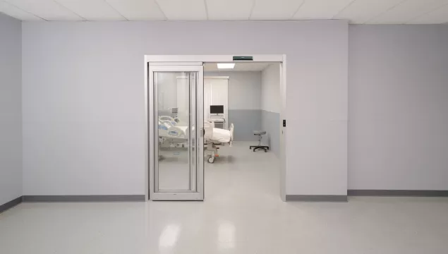 ProCare 8500 ICU door